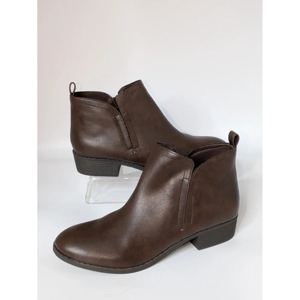 Sun + Stone Women's Size 9 Brown Ankle Boots Side Zip Low Heel Booties